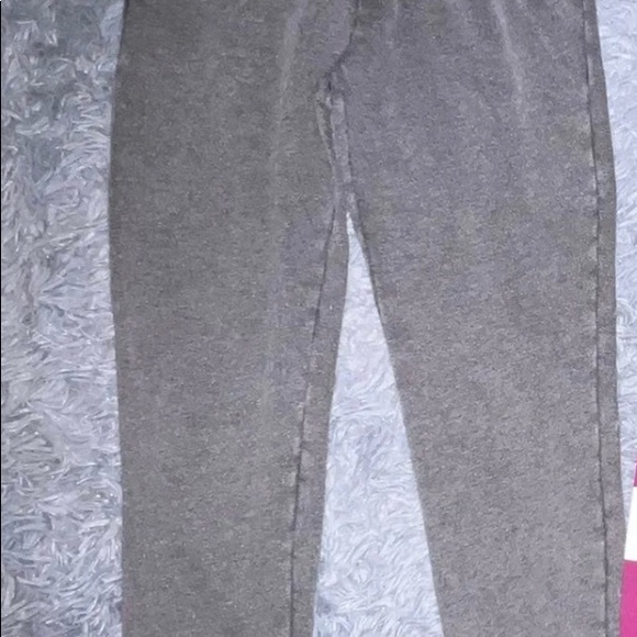 Pink sweats - Picture 3 of 3